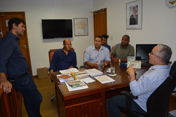 Prefeito De Ibicaraí Participa Na SDR De Reunião Com O Secretário Josias Gomes