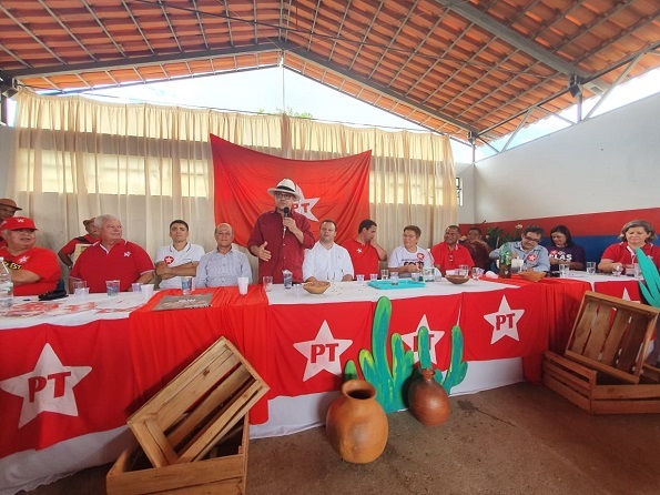 Cícero Dantas: Deputado Josias Gomes Participa Do Encontro Territorial Do Nordeste II Do PT