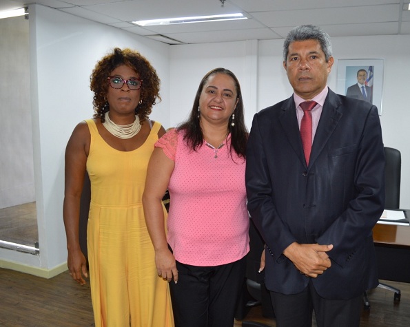 Recuperação De Escola Estadual Em Alcobaça é Reivindicada Pela Vereadora Sandra Do Cantagalo