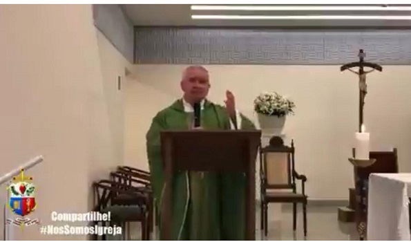 Padre Adélio Passa Sermão Em Bolsonaristas!