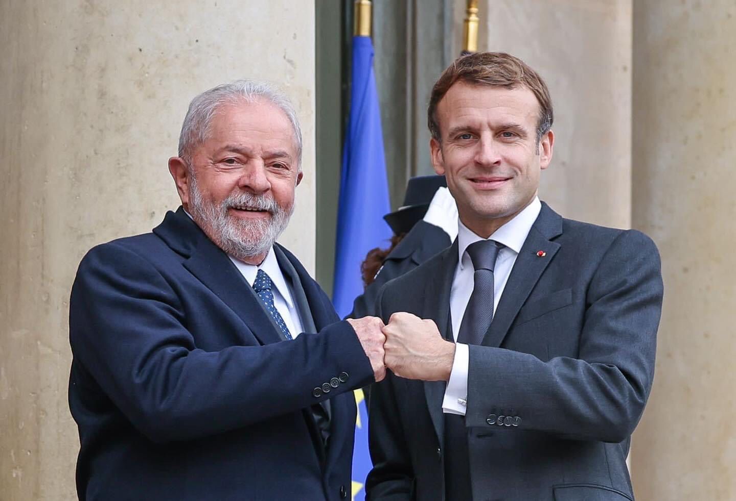 Lula Sendo Recebido Com Honras De Chefe De Estado Pelo Presidente Da França Emmanuel Macron!