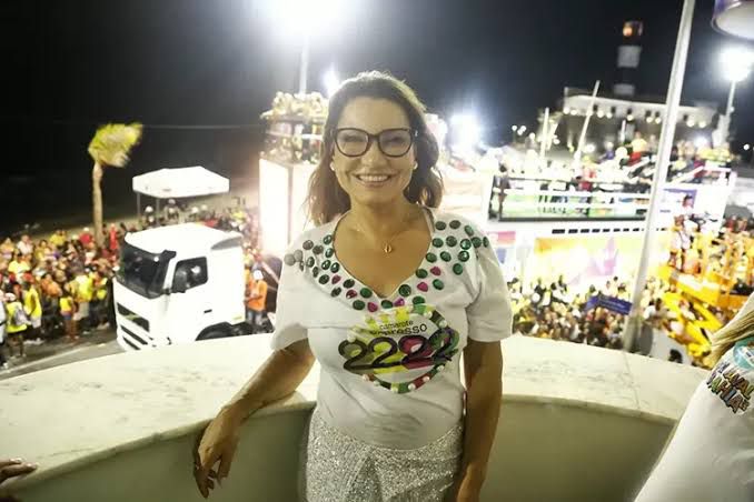 Janja é Ovacionada No Carnaval Da Bahia Com Canto Em Homenagem A Lula
