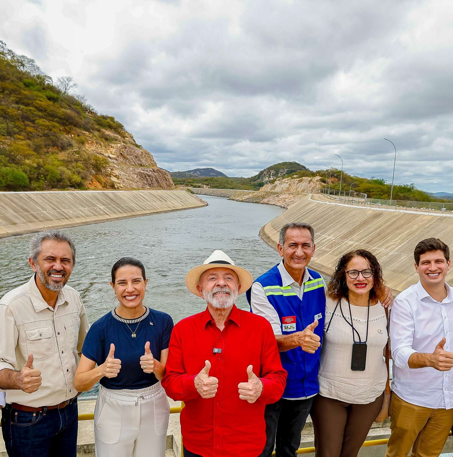 A Bênção Das águas Do Velho Chico