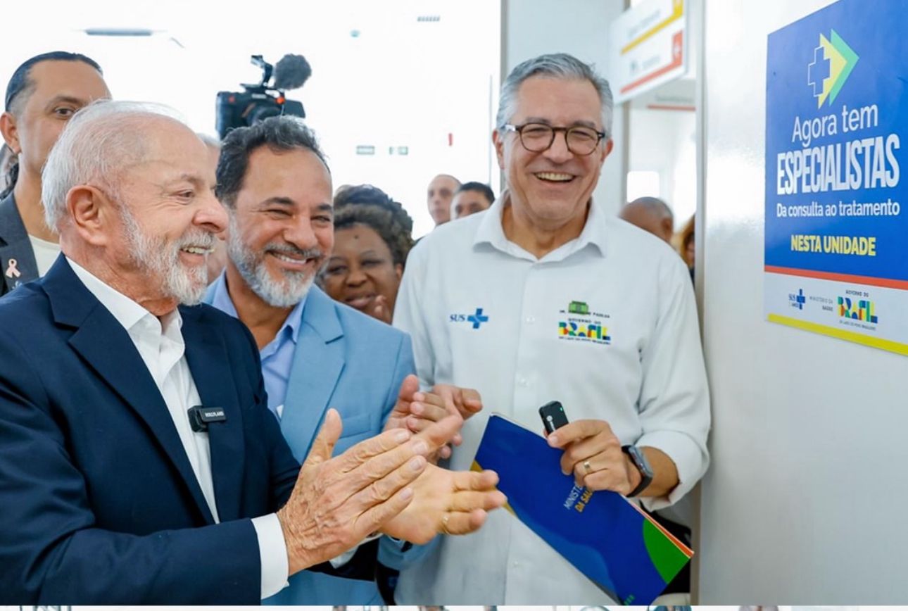 Lula Visita A Terra De Carlos Drummond De Andrade, Em Itabira (MG), E Leva Esperança Com Ampliação Do Tratamento Oncológico