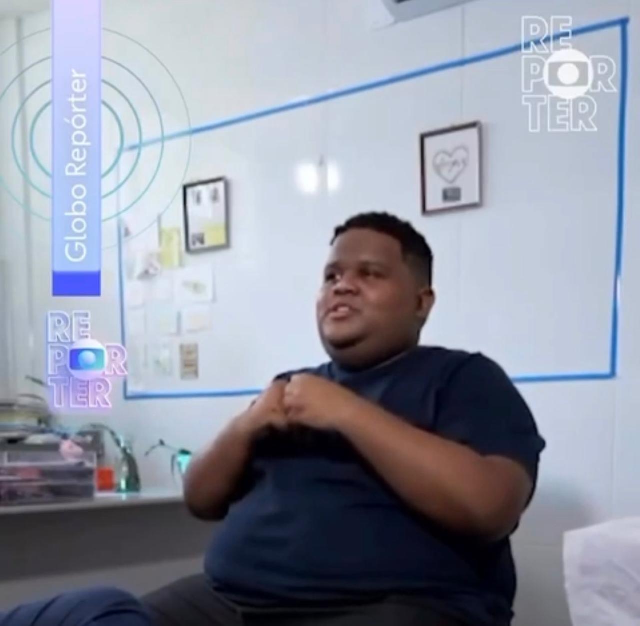 A vitória do Dr. Luiz eternizada no abraço materno