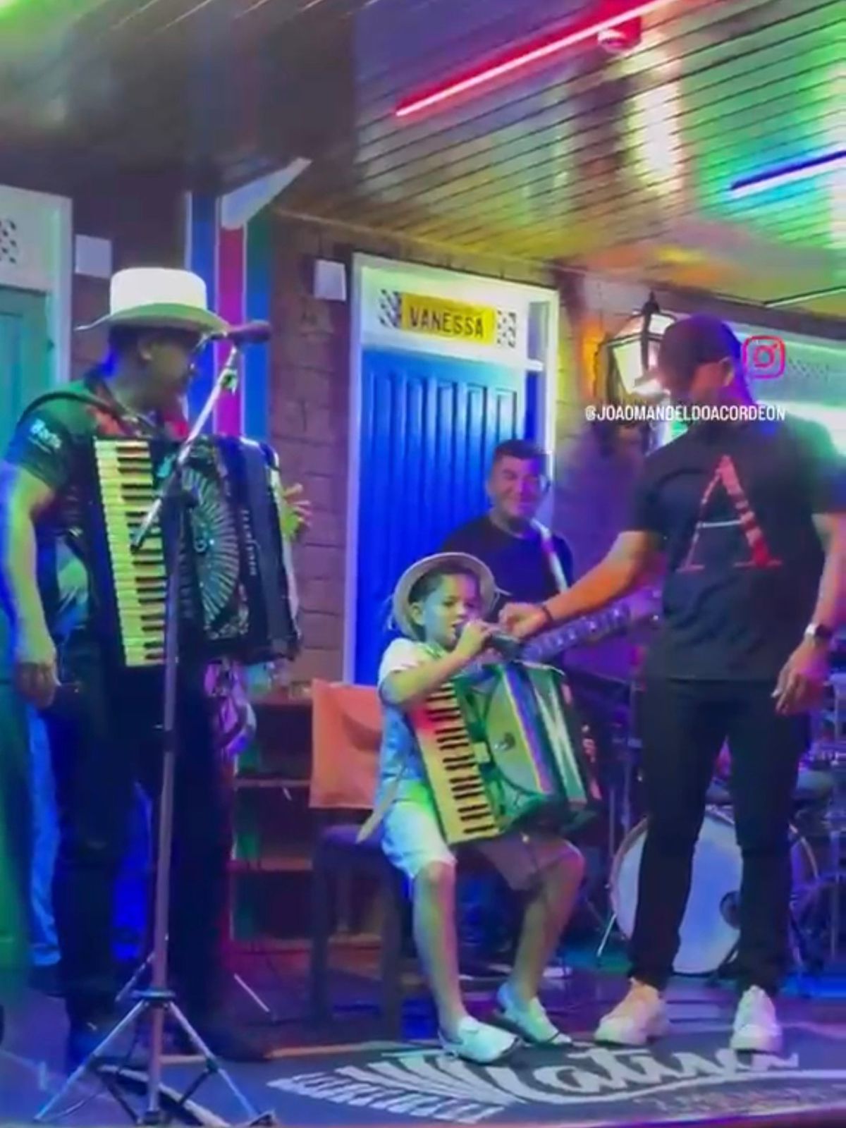 Viva João Manoel Do Acordeon, O Discípulo Dos Mestres Das Sanfonas